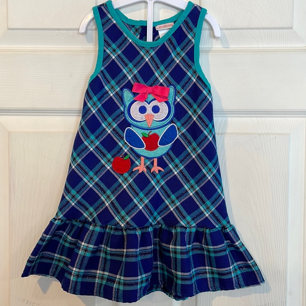 Youngland Size 3T Little girl Jumper/Dress With an Owl on the front